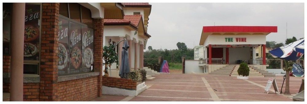 True Vine Hotel Kumasi Dış mekan fotoğraf